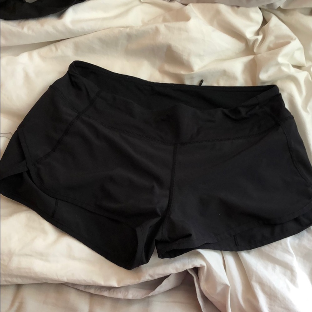Good condition lululemon speed shorts